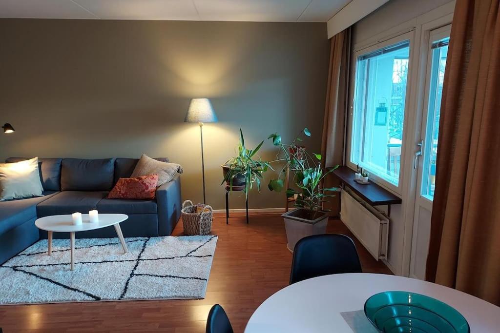 Cosy Two Rooms Apartment In Helsinki Exterior foto